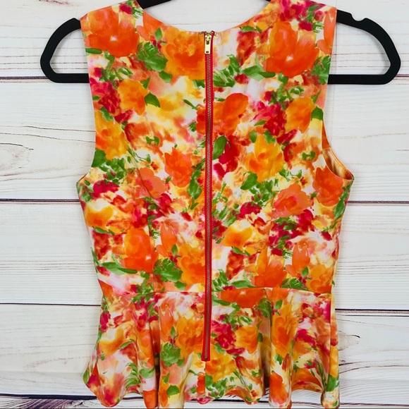 Forever 21 floral Peplum Top - Picture 3 of 8